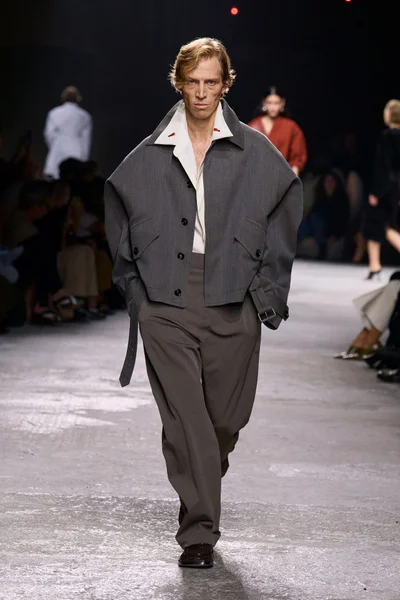Look 51